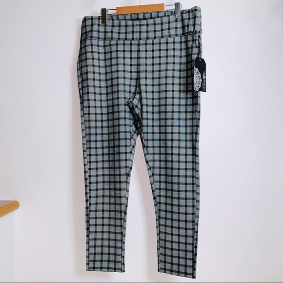 NEW Blossom Black & white checkered print Pull on skinny pants Plus Size 1X - Picture 2 of 10